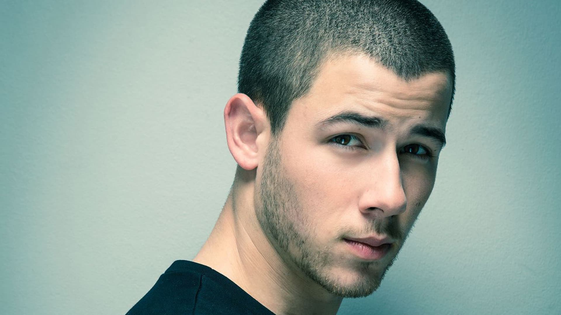 NICK JONAS KNOWS I EXIST | Life As A Junior Doctor