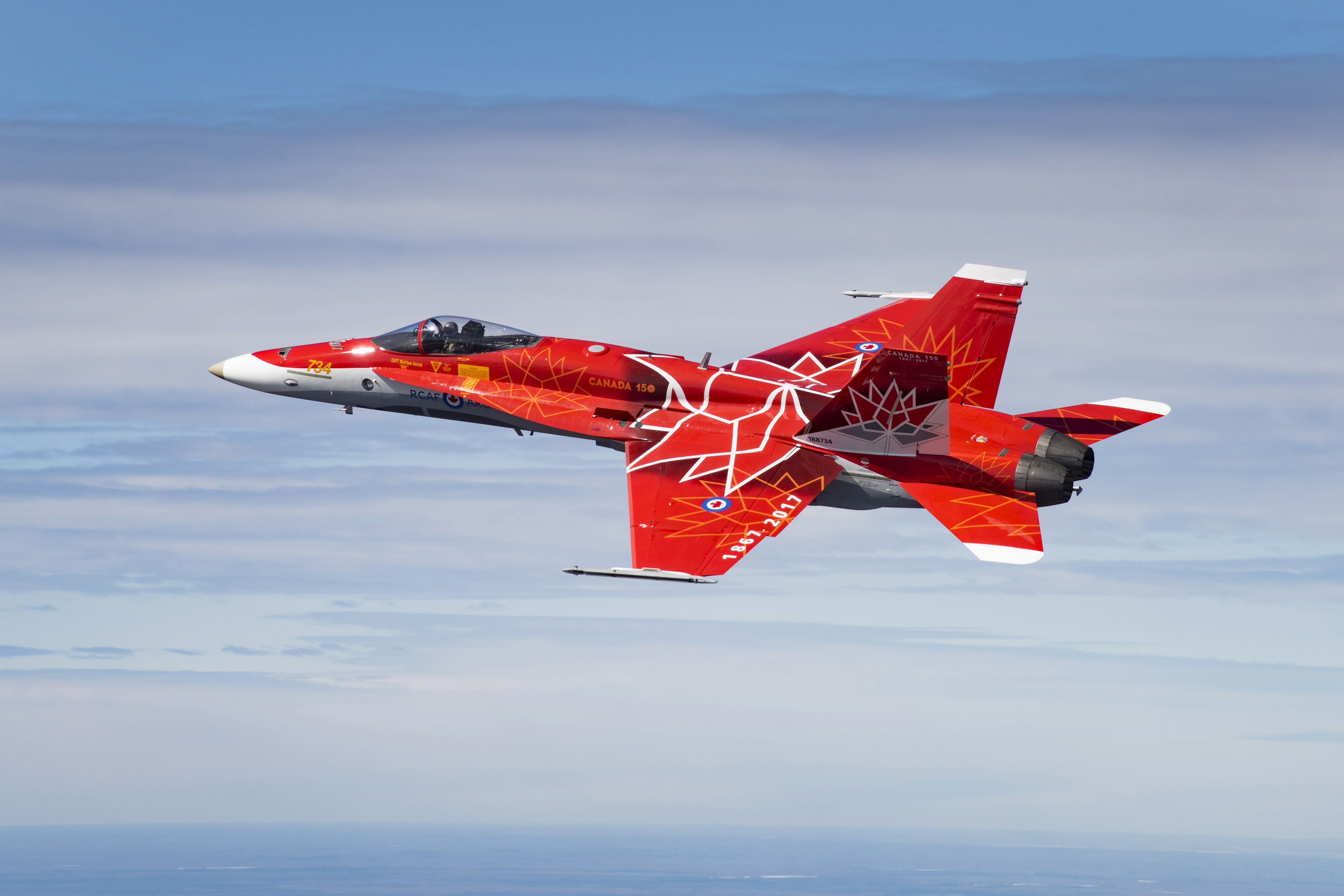 Red flight. Истребитель Джет Файтер. Истребители CF-18 Hornet кабина. MCDONNELL Douglas CF-18 Hornet. МАКДОНЕЛЛ самолет истребитель.