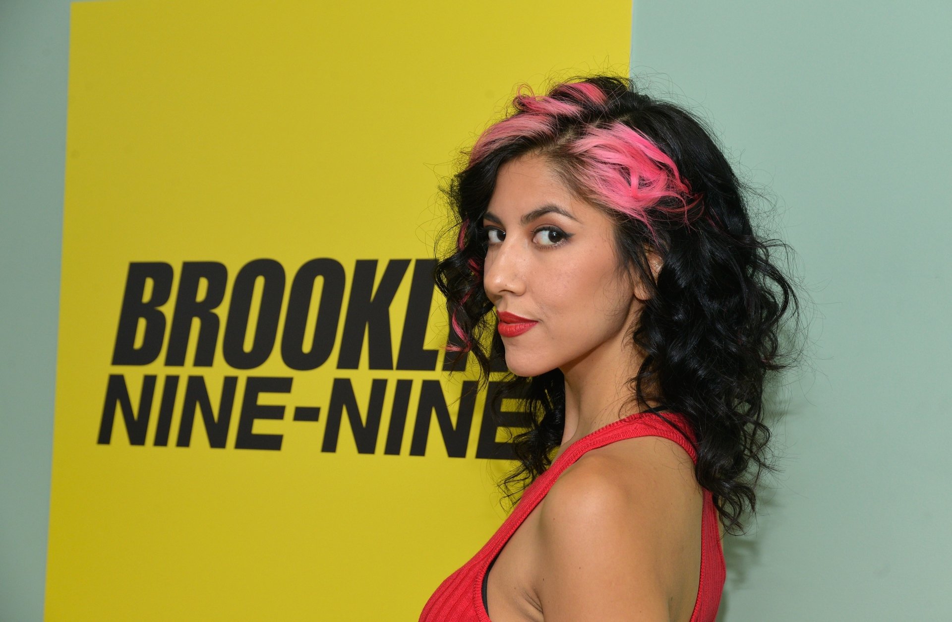 Download Brown Eyes Brunette Lipstick Actress Celebrity Stephanie Beatriz HD Wallpaper