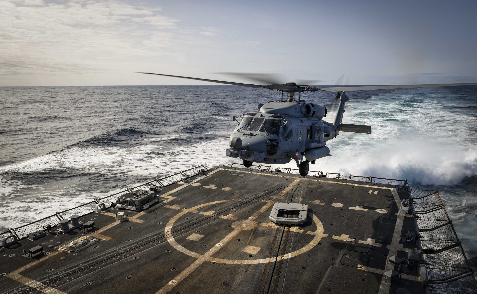 Download Aircraft Helicopter Military Sikorsky SH-60 Seahawk 4k Ultra HD Wallpaper