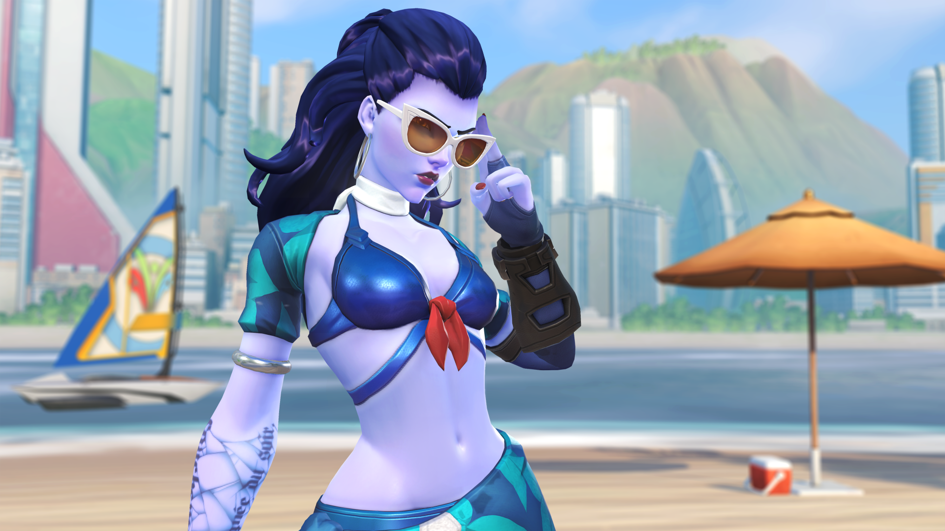 Widowmaker from Overwatch in a vibrant 4K Ultra HD desktop wallpaper, set against a sunny beachside backdrop with bright buildings and umbrellas.