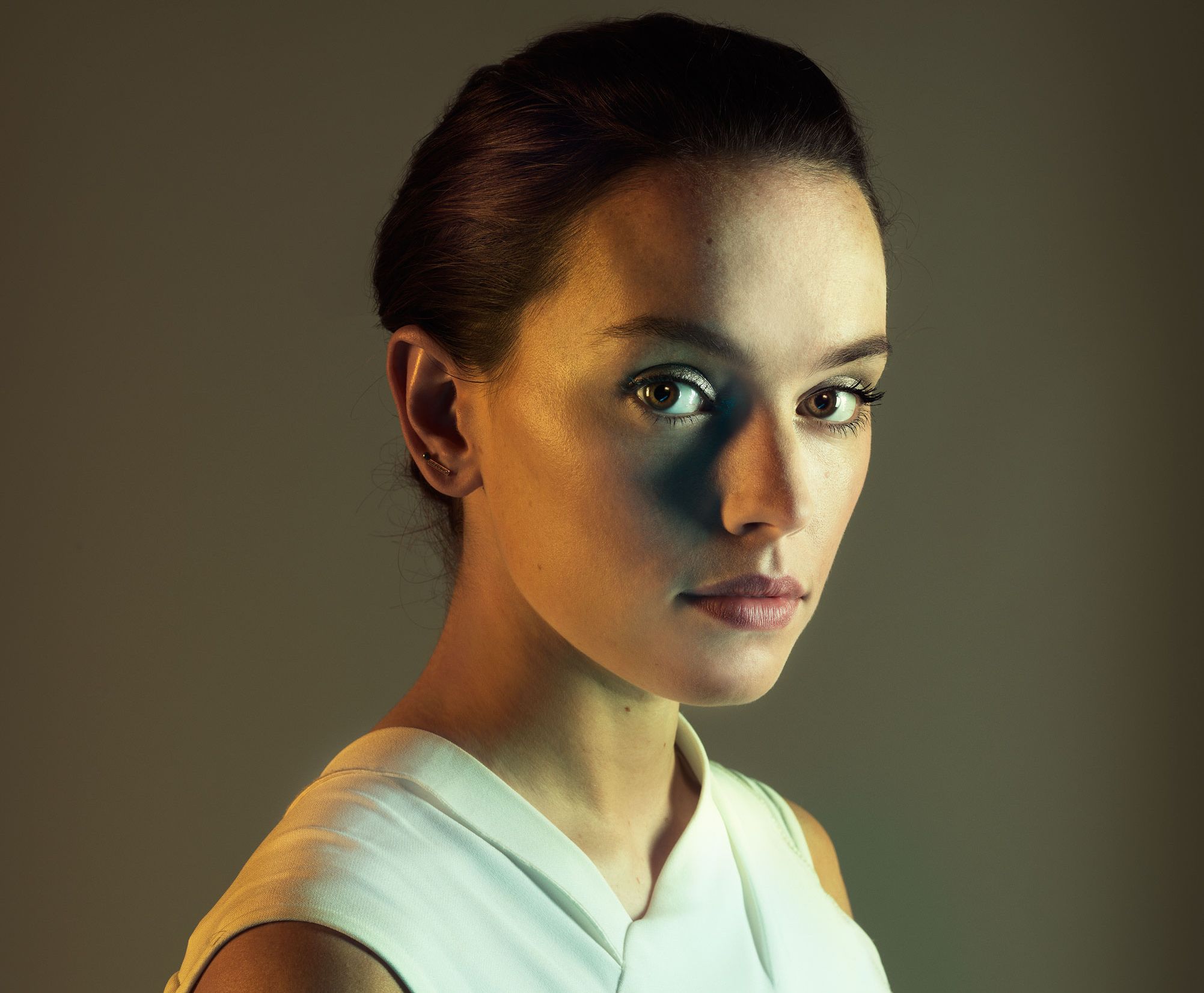 Celebrity Daisy Ridley HD Wallpaper | Background Image