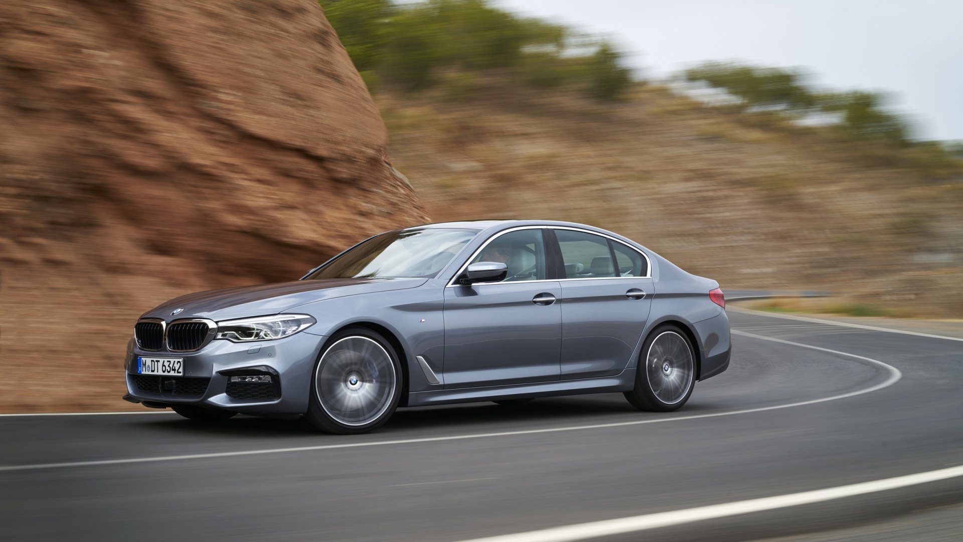 Download Silver Car Car BMW Vehicle BMW 5 Series HD Wallpaper