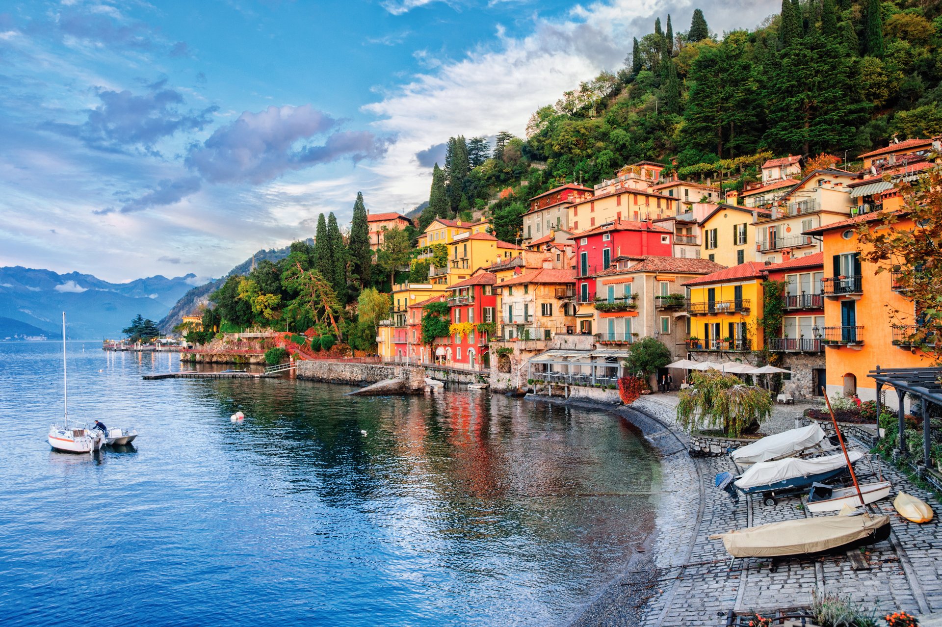 Town On Lake Como Italy