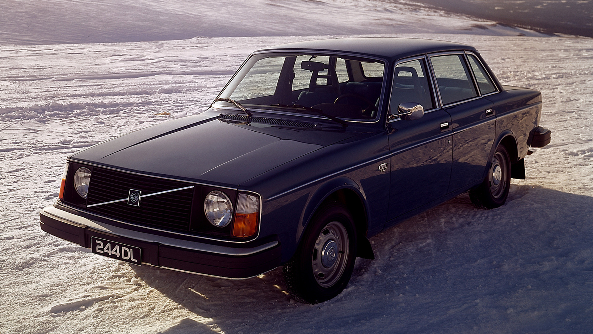 Vehicles Volvo 240 Series HD Wallpaper | Background Image