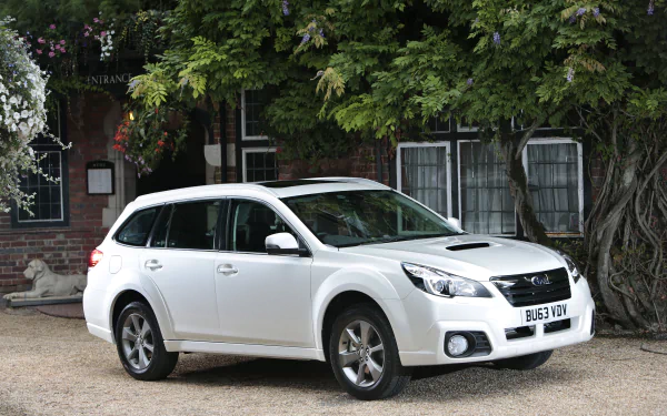 SUV white car car Subaru vehicle Subaru Outback HD Desktop Wallpaper | Background Image