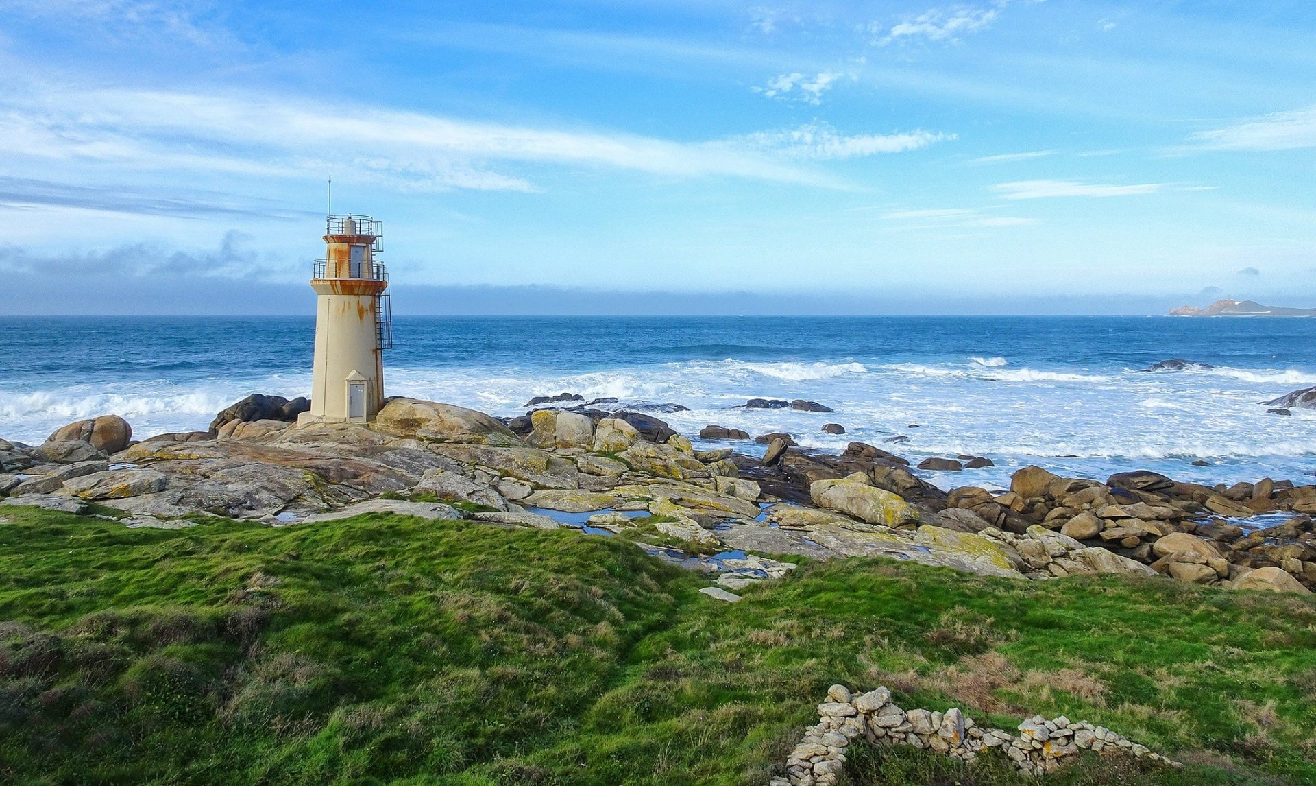 Download Horizon Ocean Man Made Lighthouse HD Wallpaper