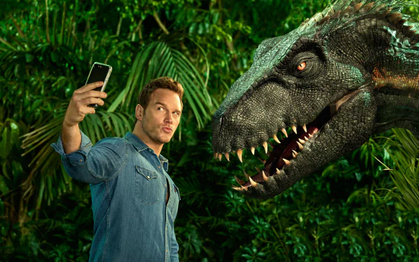 Chris Pratt takes a selfie with a dinosaur in a lush jungle setting from Jurassic World: Fallen Kingdom, featured as a 4K Ultra HD PC desktop wallpaper.
