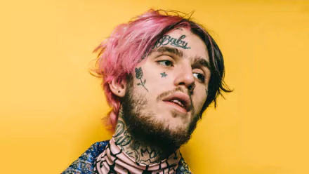 4K Ultra HD PC wallpaper featuring Lil Peep against a yellow background, highlighting his distinctive tattoos and pink-and-black hair.