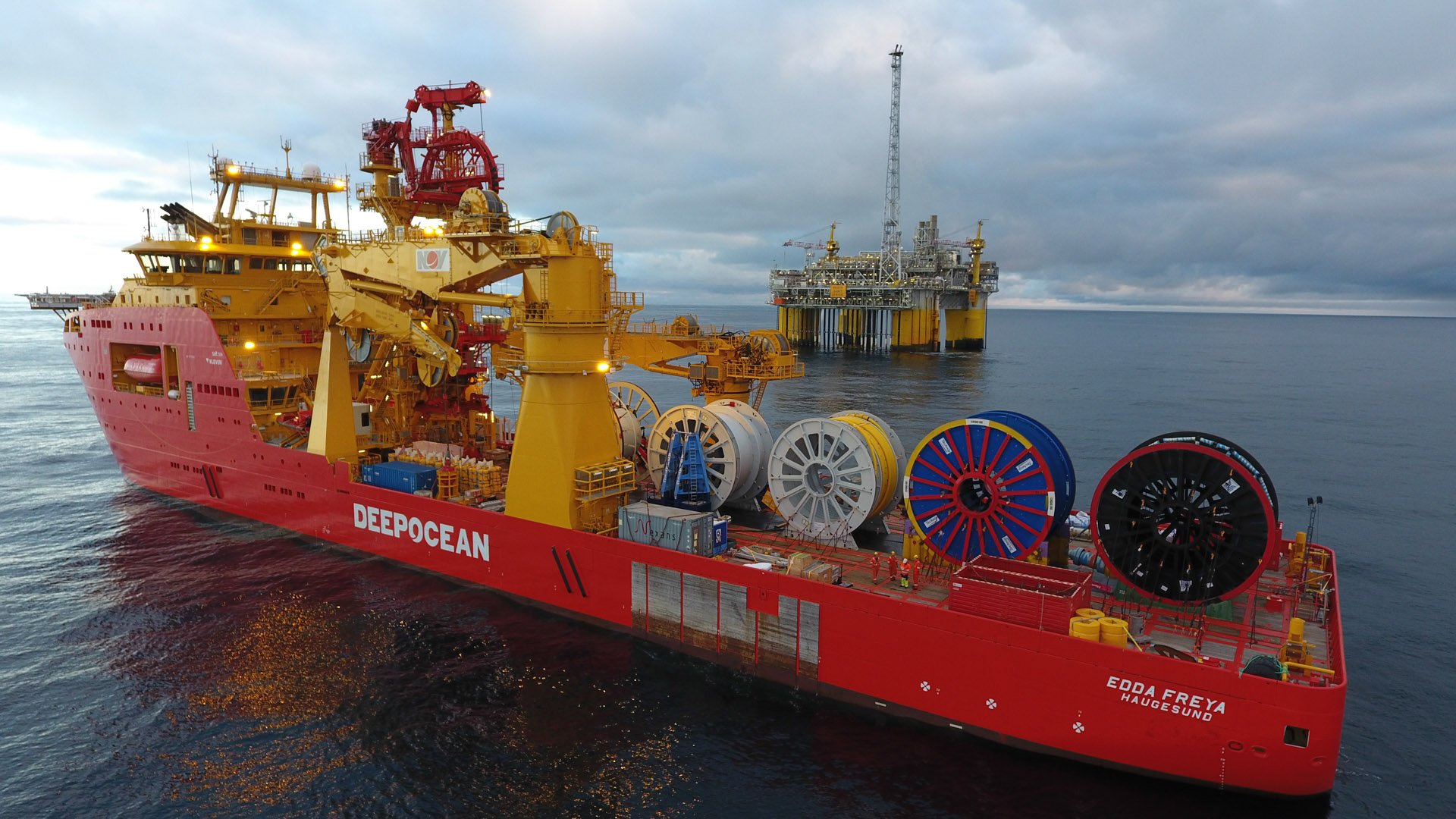 Название единственного глубоководного порта. Edda Freya Vessel. Edda Bjorgvinsd. Offshore Construction Vessel. Drilling Project North Sea.