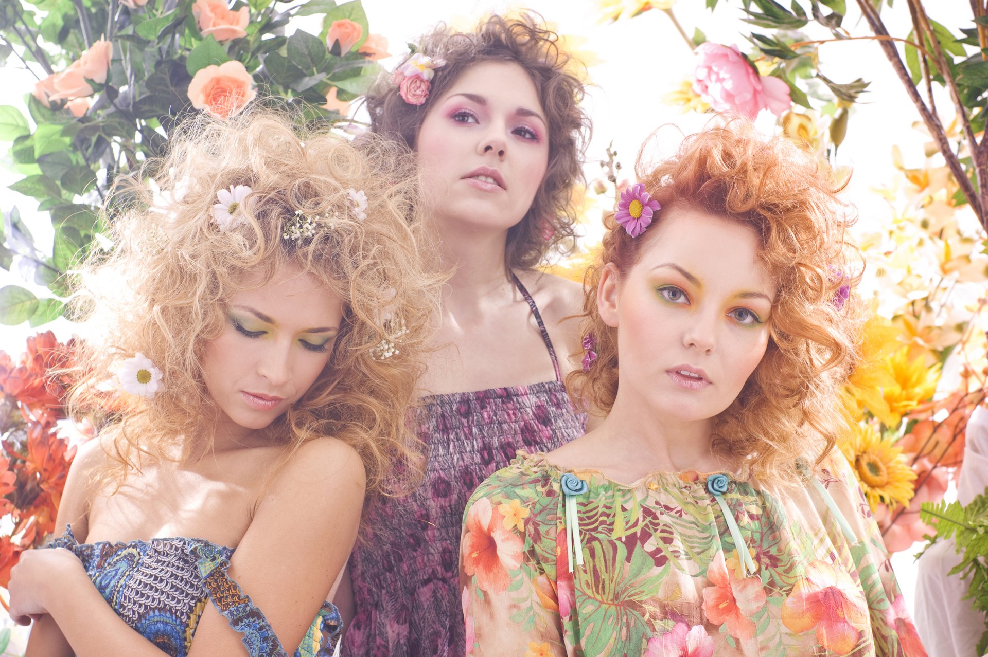 Download Dress Redhead Brunette Curl Blonde Woman Model HD Wallpaper