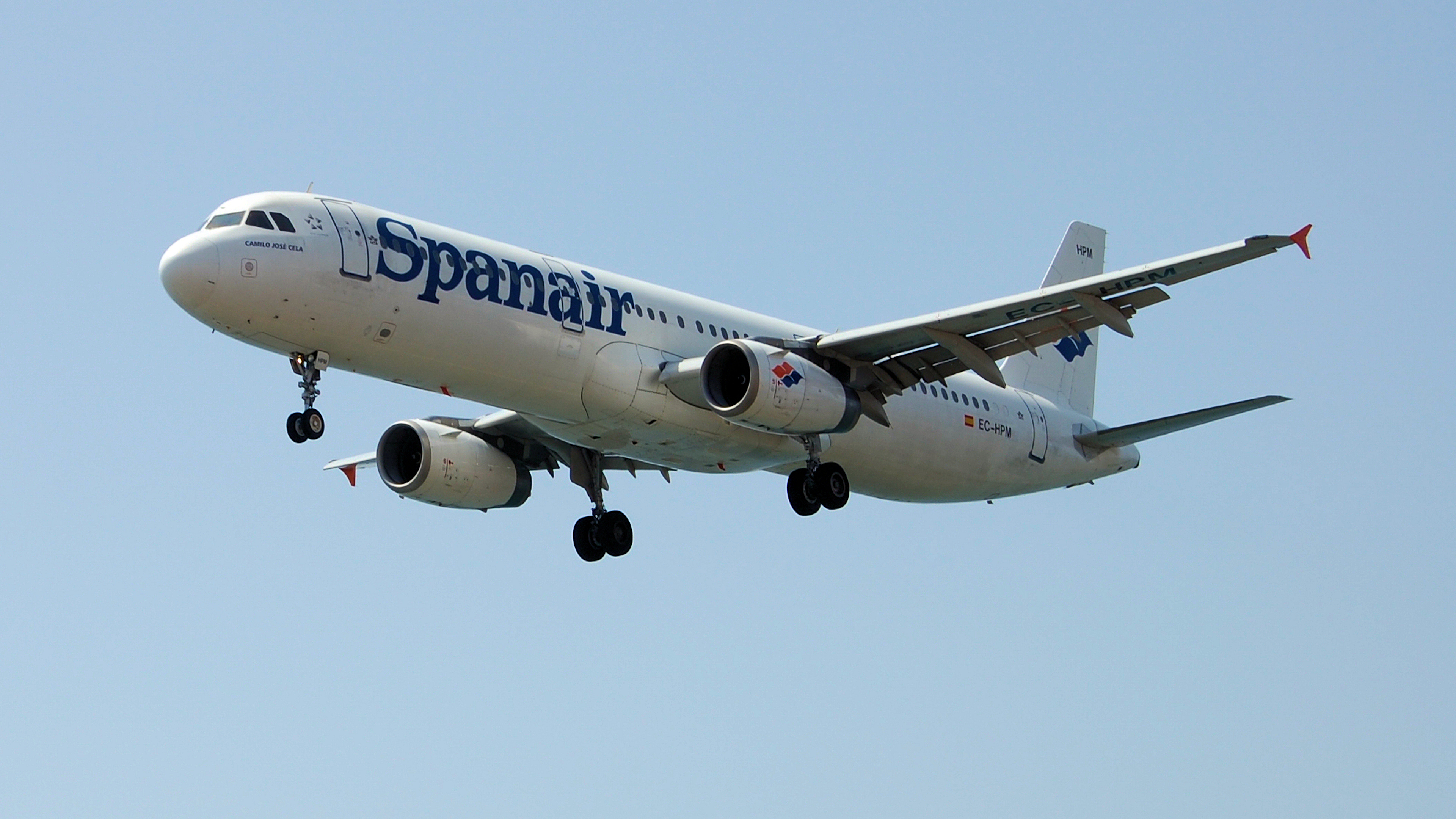 Spanair Airbus A321-231 -  EC-HPM by Manufan63