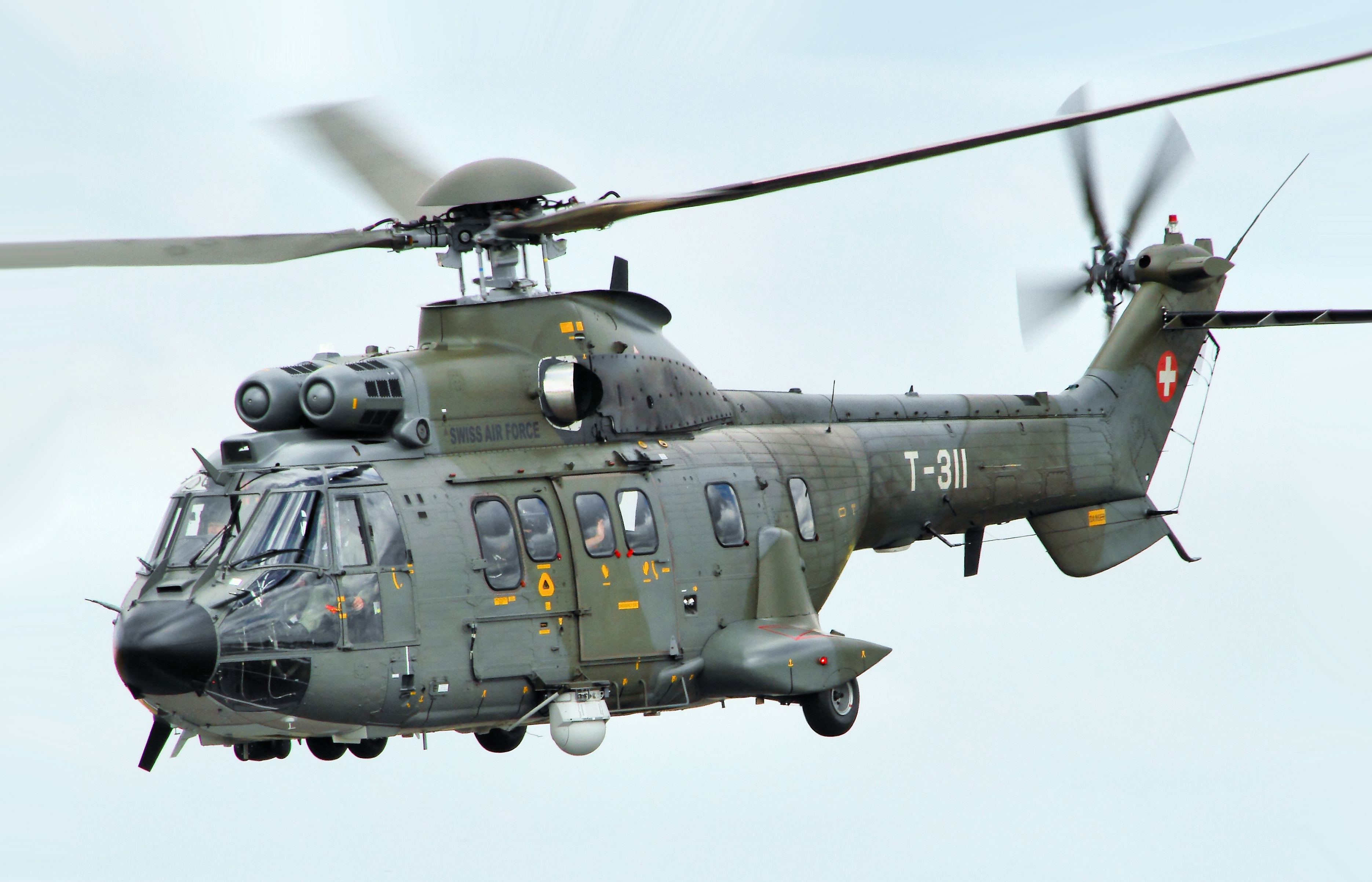 Military Eurocopter AS332 Super Puma HD Wallpaper | Background Image