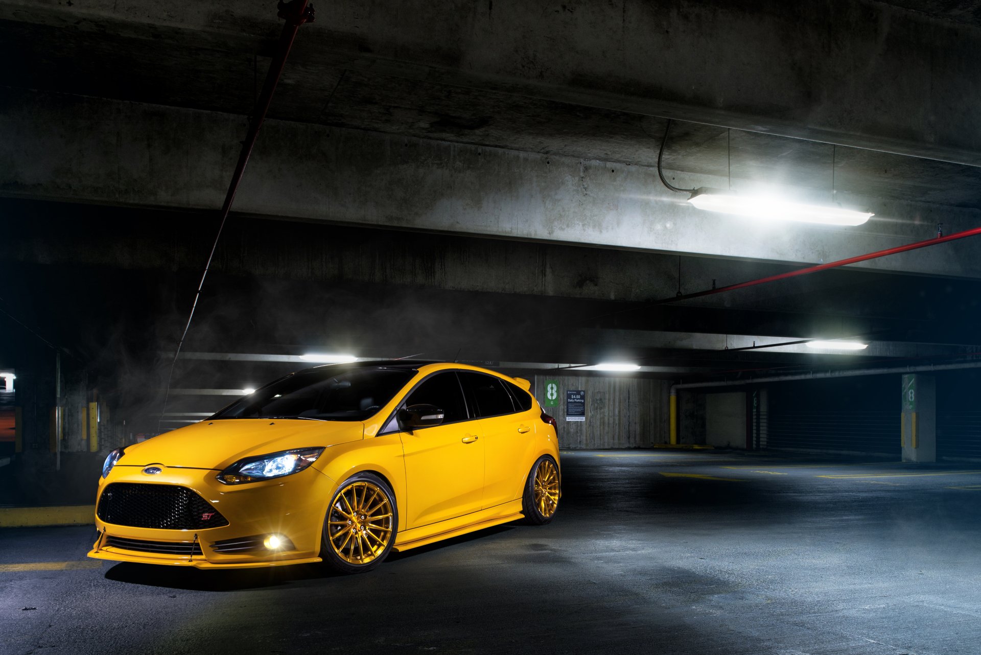 Download Vehicle Ford Focus ST 4k Ultra HD Wallpaper