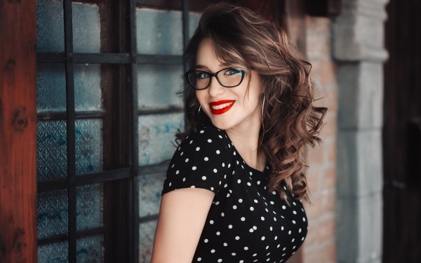 Women Model Brunette Glasses Lipstick Smile HD Wallpaper | Background Image