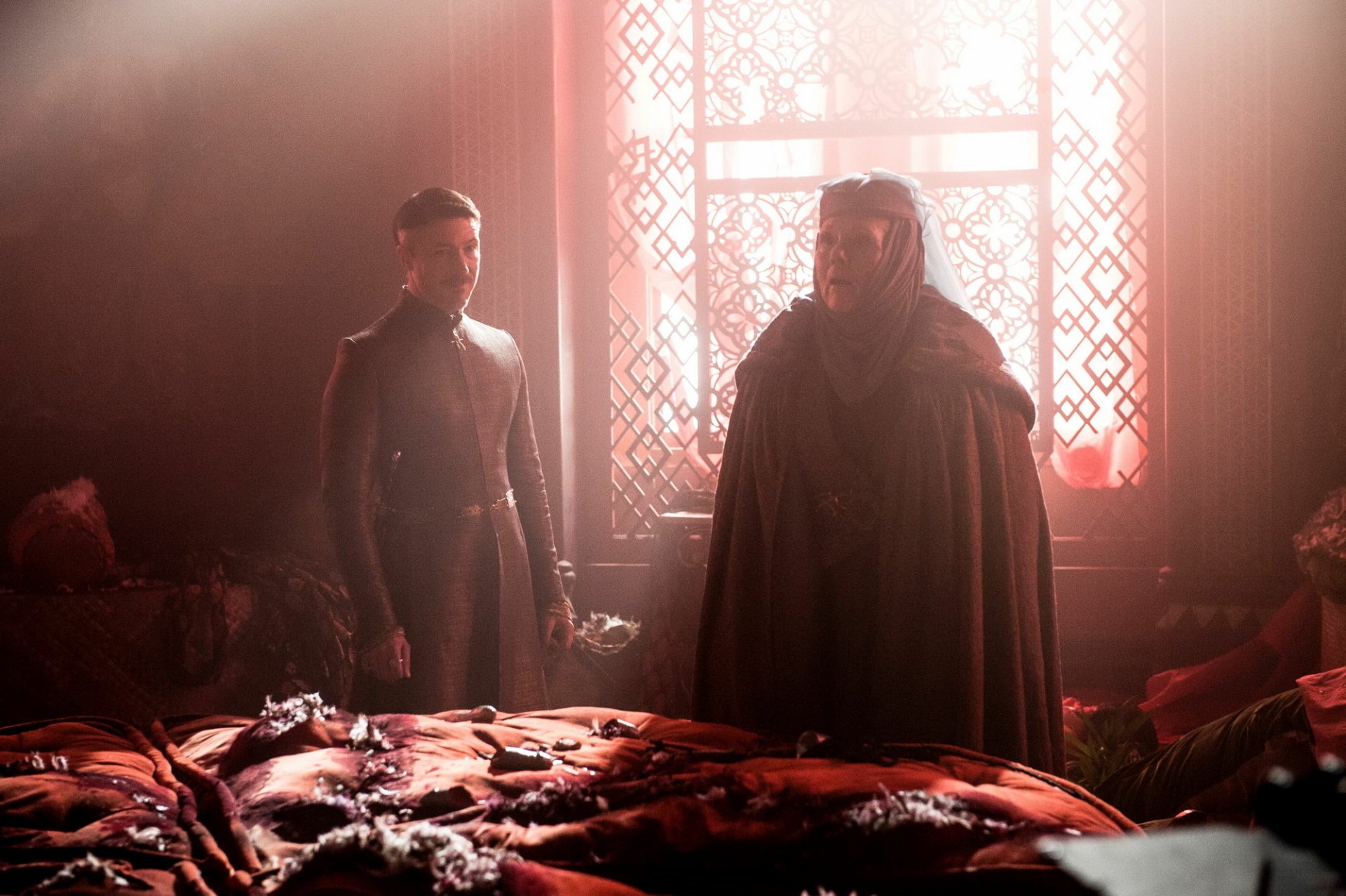 Download Diana Rigg Aidan Gillen Petyr Baelish Olenna Tyrell TV Show Game Of Thrones HD Wallpaper