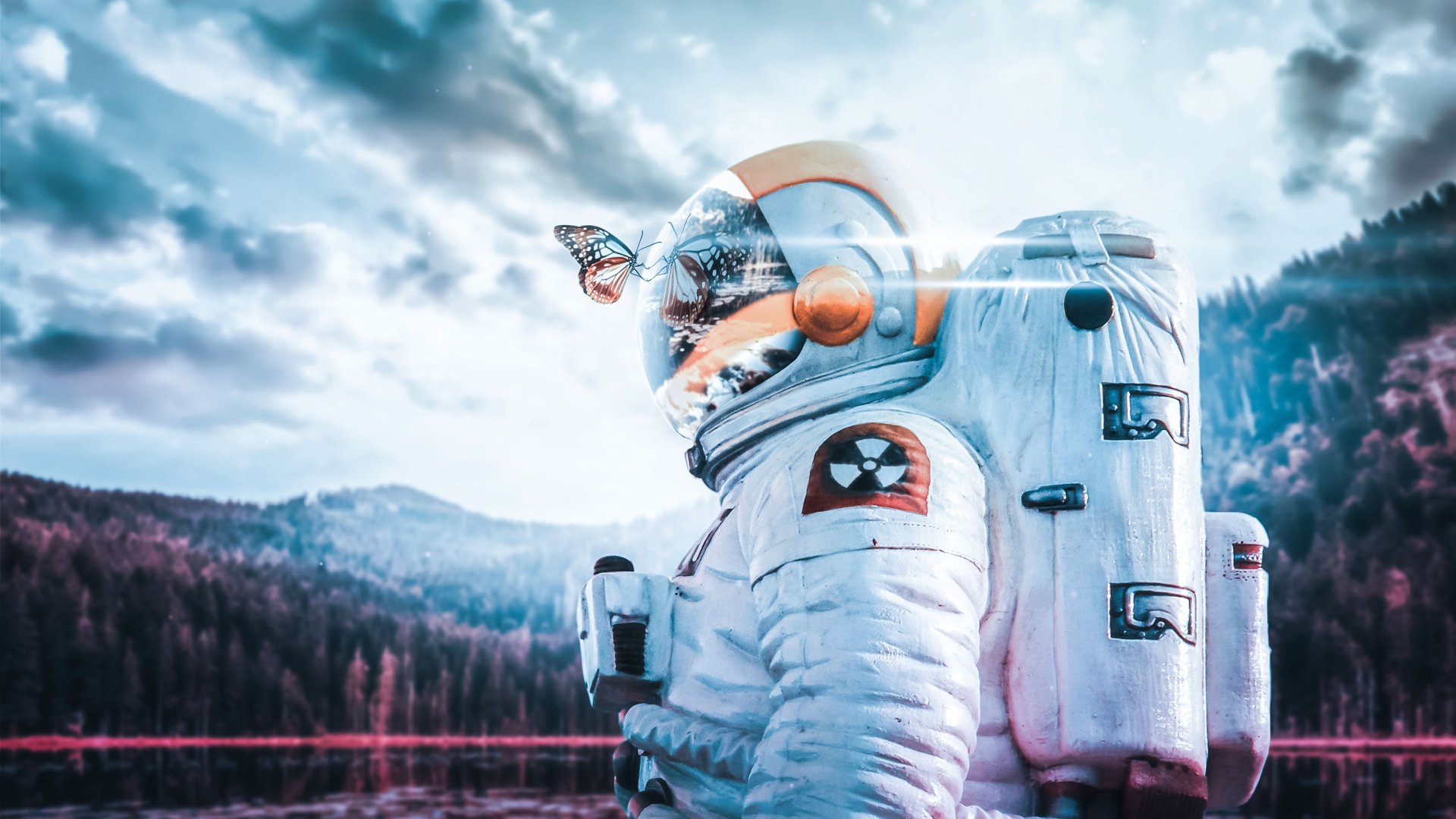 Astronaut HD Wallpaper | Background Image | 3556x2000 | ID:971255