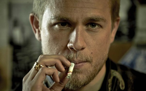 Celebrity Charlie Hunnam Actors United Kingdom Actor Face Beard Cigarette Smoking HD Wallpaper | Background Image