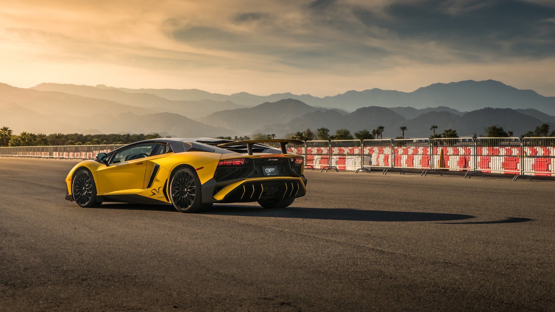 Download Vehicle Lamborghini Aventador SV 4k Ultra HD Wallpaper