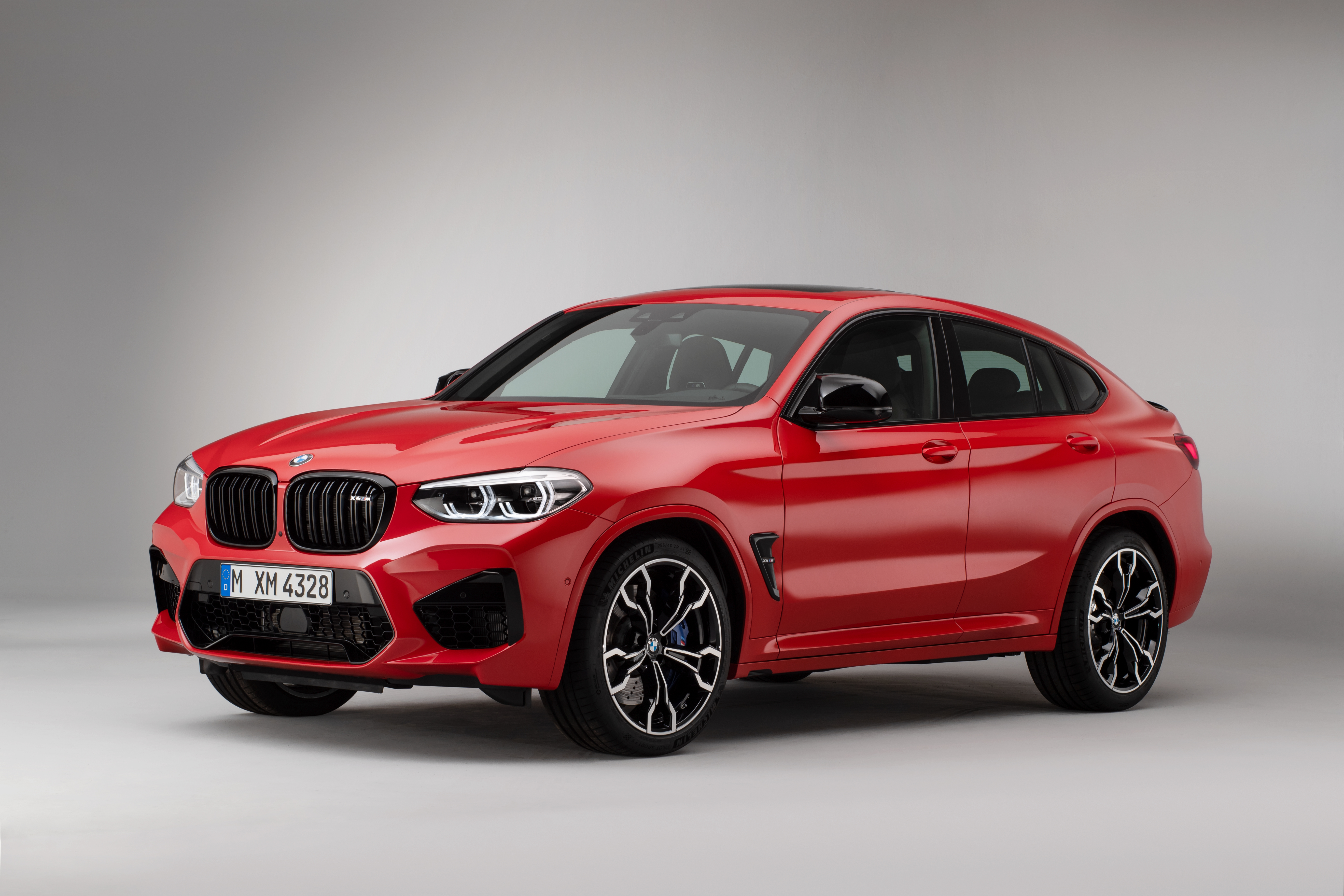 Bmw x4 sport. BMW x4 2021. БМВ x4 2020. BMW x4m 2019. БМВ х4 красная.