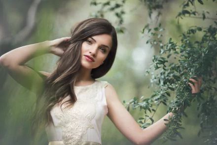 long hair black hair lipstick woman model HD Desktop Wallpaper | Background Image