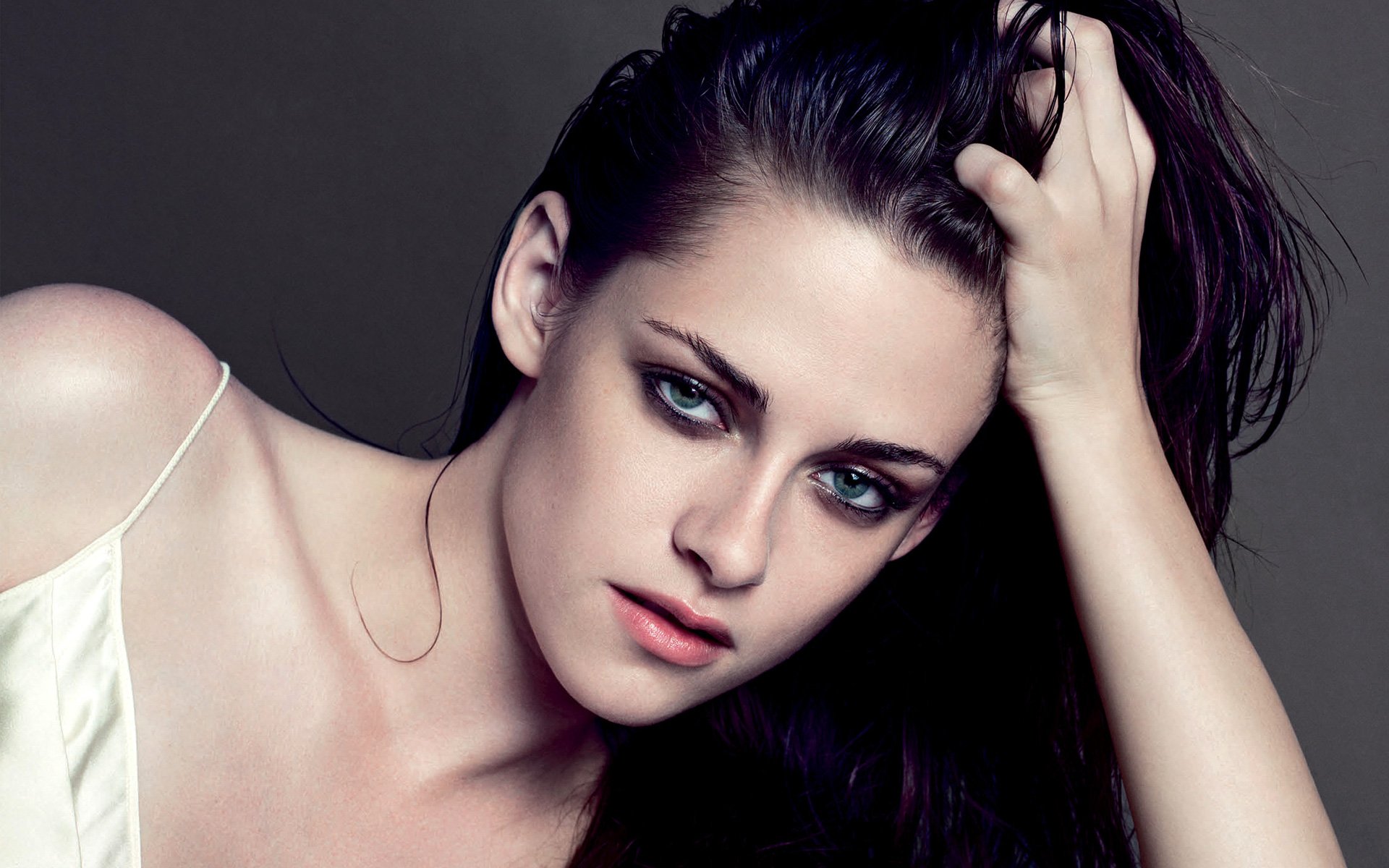 Download Celebrity Kristen Stewart Hd Wallpaper 